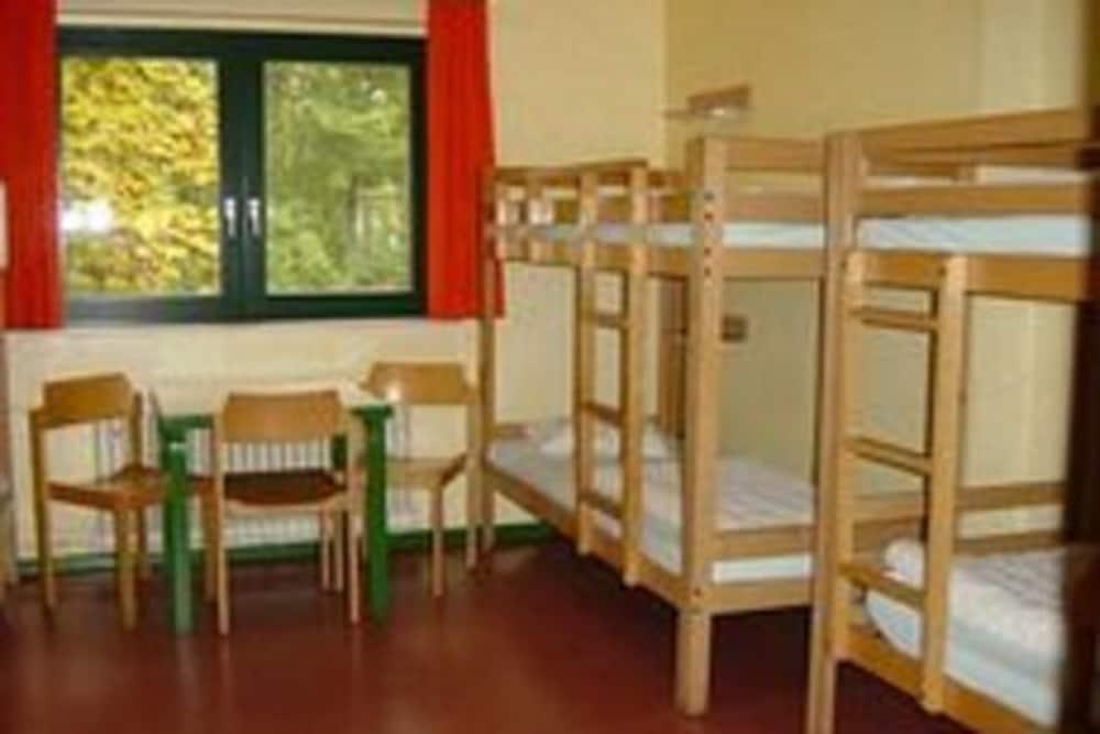 Jugendherberge Ernst Reuter Glienicke/Nordbahn Bagian luar foto